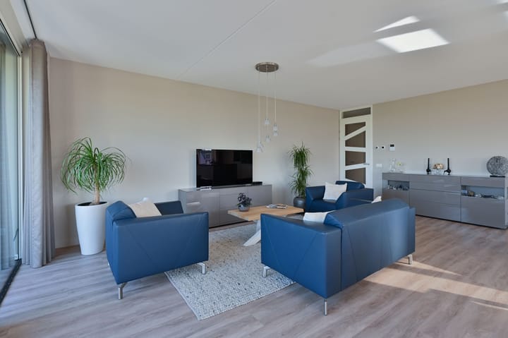 Foto 4 van Regenboog 16