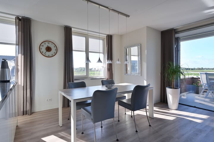 Foto 5 van Regenboog 16