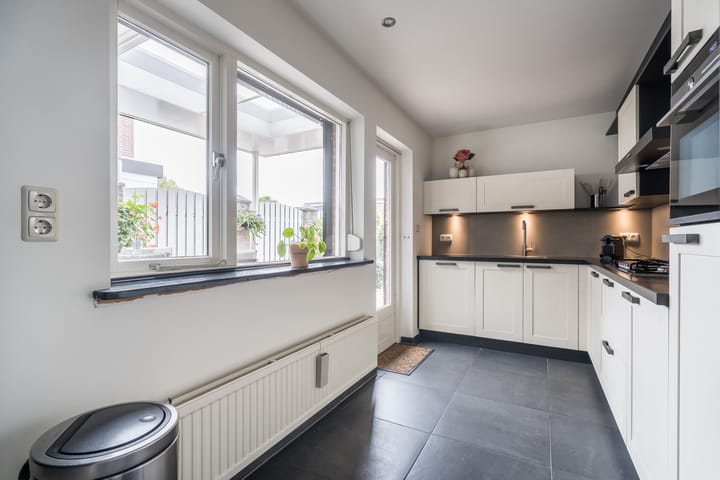 Foto 10 van Dahliastraat 87