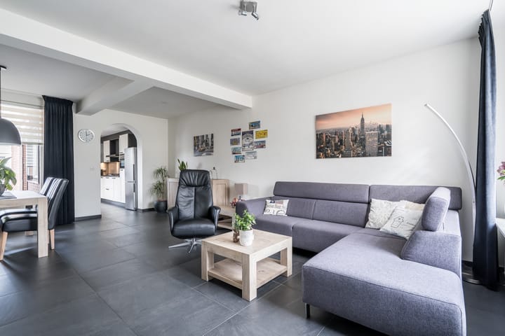 Foto 2 van Dahliastraat 87