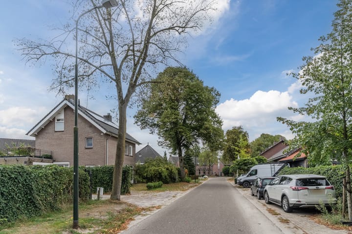 Foto 66 van Eeuwselsestraat 1