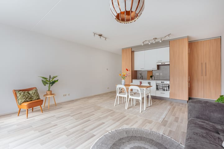 Photo 11 of Carolina MacGillavrylaan 464