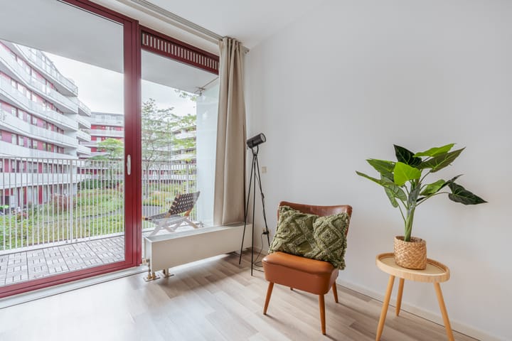 Photo 7 of Carolina MacGillavrylaan 464