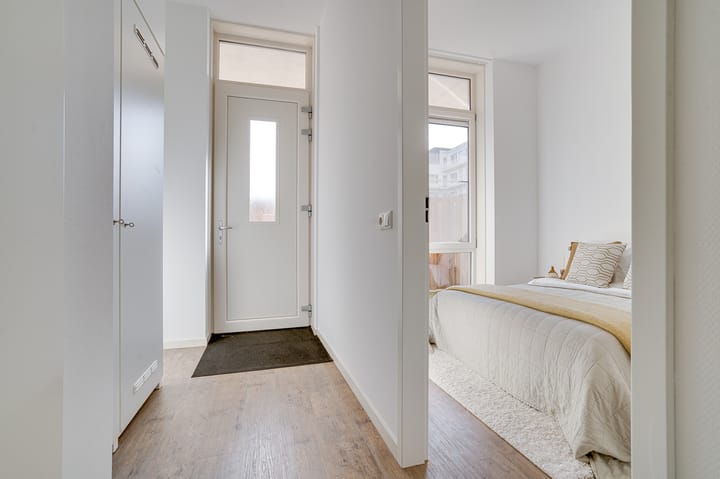 Foto 28 van San Marinostraat 15