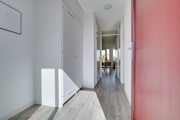 Foto 9 van San Marinostraat 57