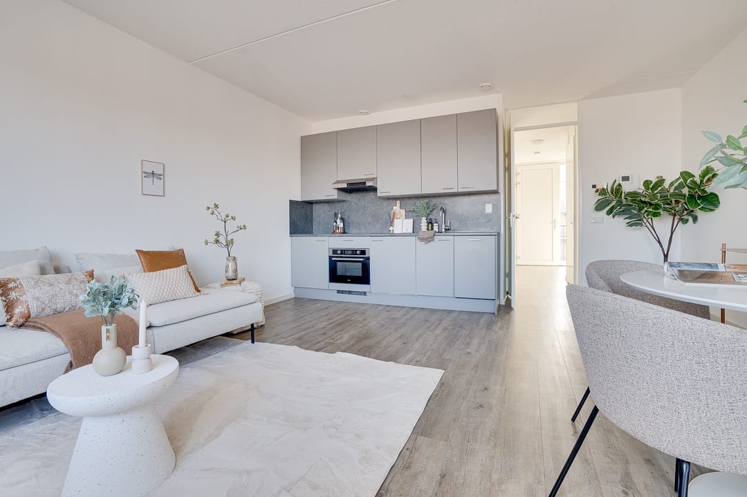 Foto 13 van San Marinostraat 57