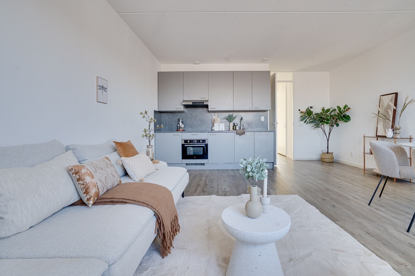 Foto 14 van San Marinostraat 57