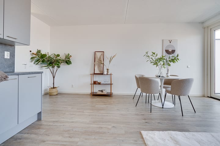 Foto 16 van San Marinostraat 57