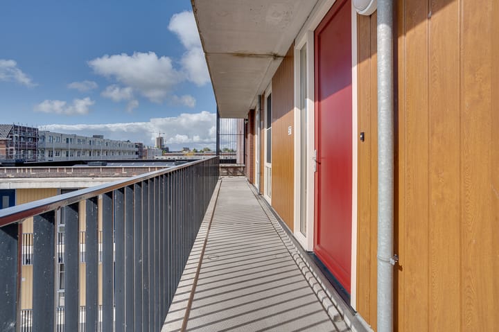 Foto 26 van San Marinostraat 57