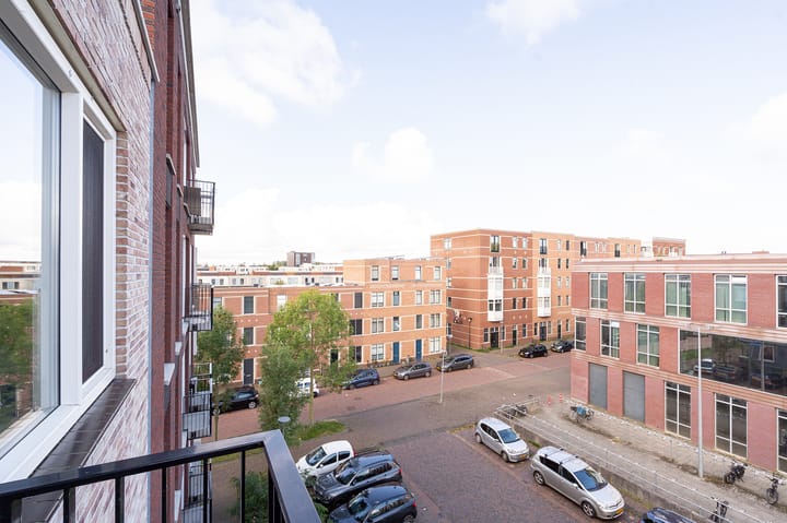 Photo 32 of San Marinostraat 39