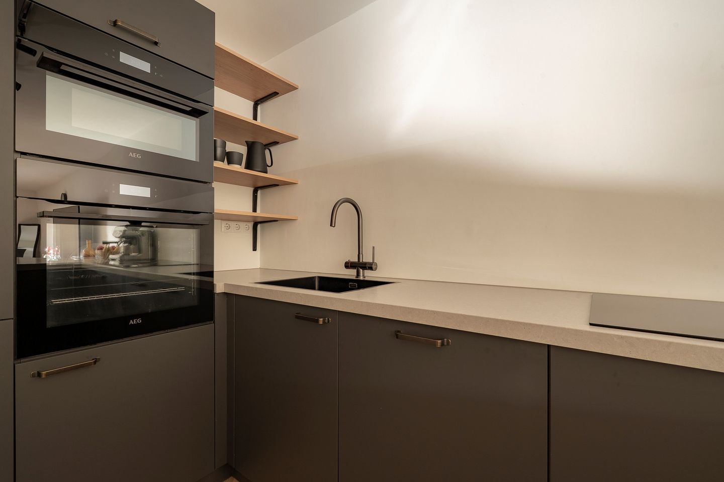 Photo 19 of De Lierhof 14