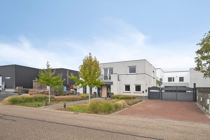 Planker 3, Asten