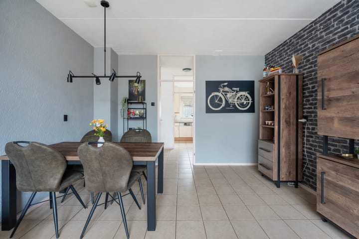 Foto 12 van Meeuwenlaan 11