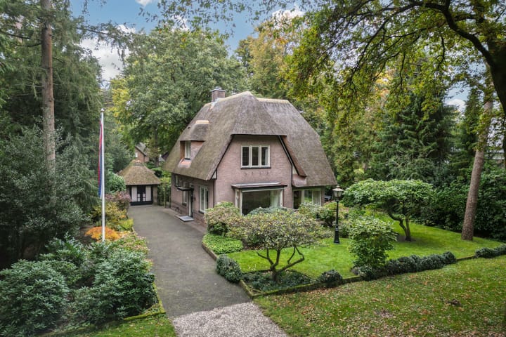 Photo 22 of Valkenberglaan 38