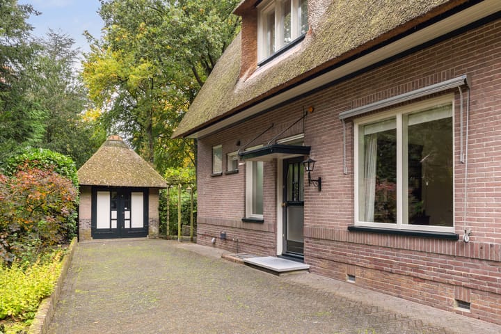 Photo 24 of Valkenberglaan 38