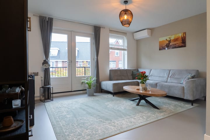 Foto 10 van Van Hogendorplaan 19