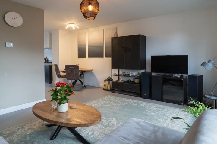 Foto 12 van Van Hogendorplaan 19