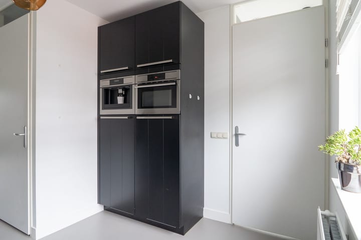 Foto 18 van Van Hogendorplaan 19