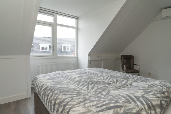 Foto 4 van Van Hogendorplaan 19