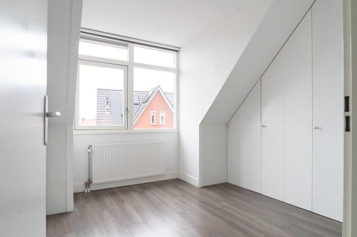 Foto 26 van Van Hogendorplaan 19