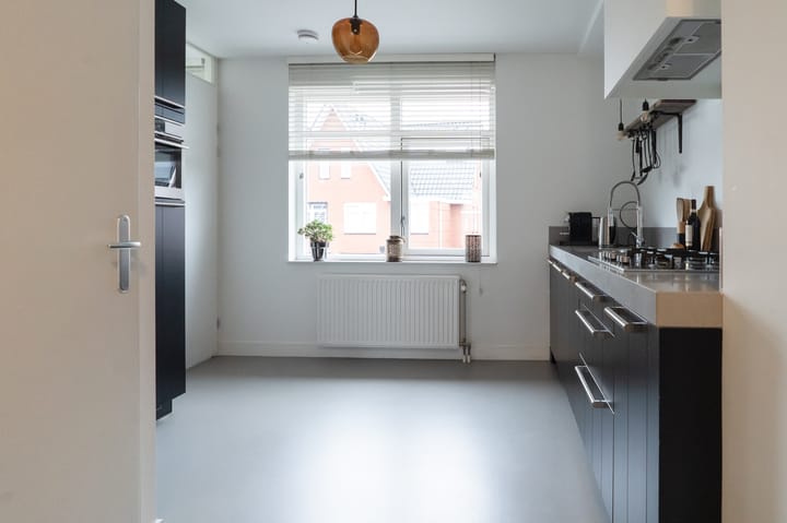 Foto 16 van Van Hogendorplaan 19