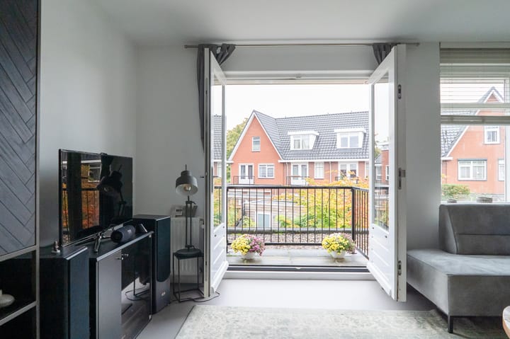 Foto 14 van Van Hogendorplaan 19