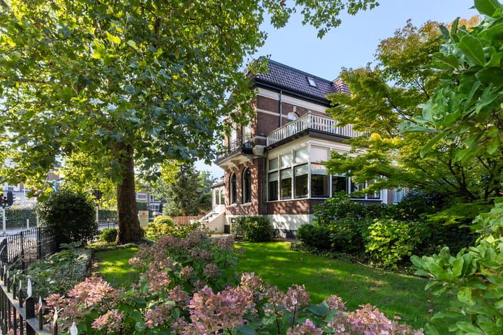 Kerklaan 10 main image