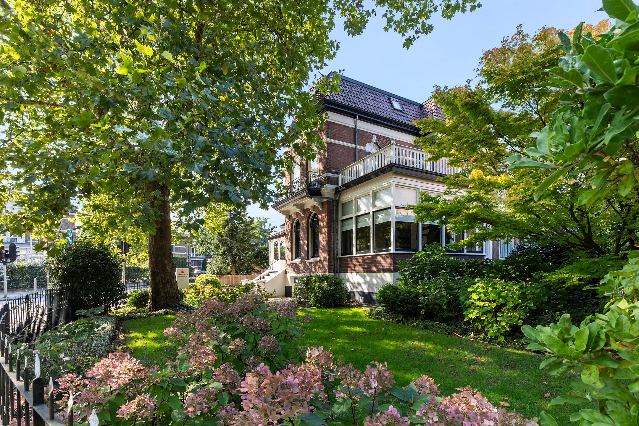 Kerklaan 10 