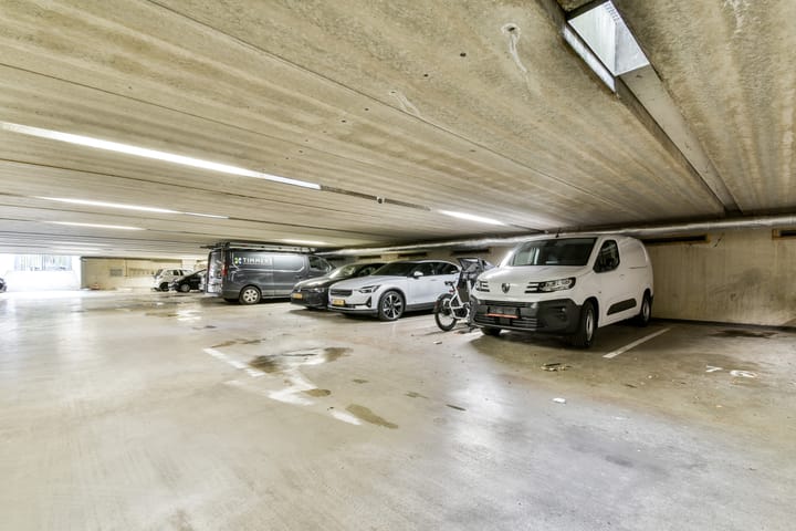 Foto 20 van Wijnand Nuijenstraat 57