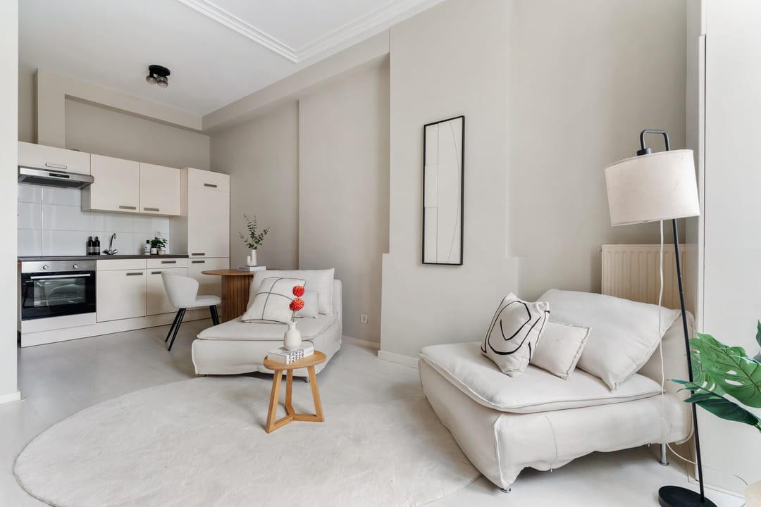 Photo 2 of Rozenburgstraat 4-A