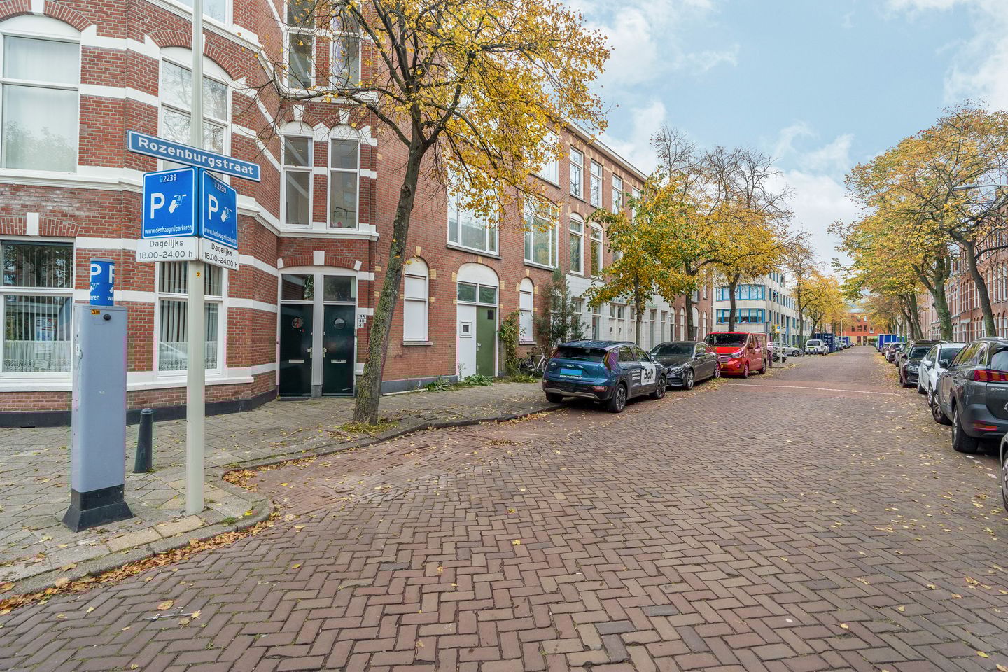 Photo 5 of Rozenburgstraat 4-A