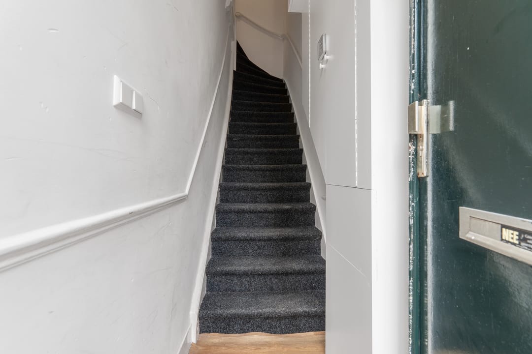 Photo 7 of Rozenburgstraat 4-A