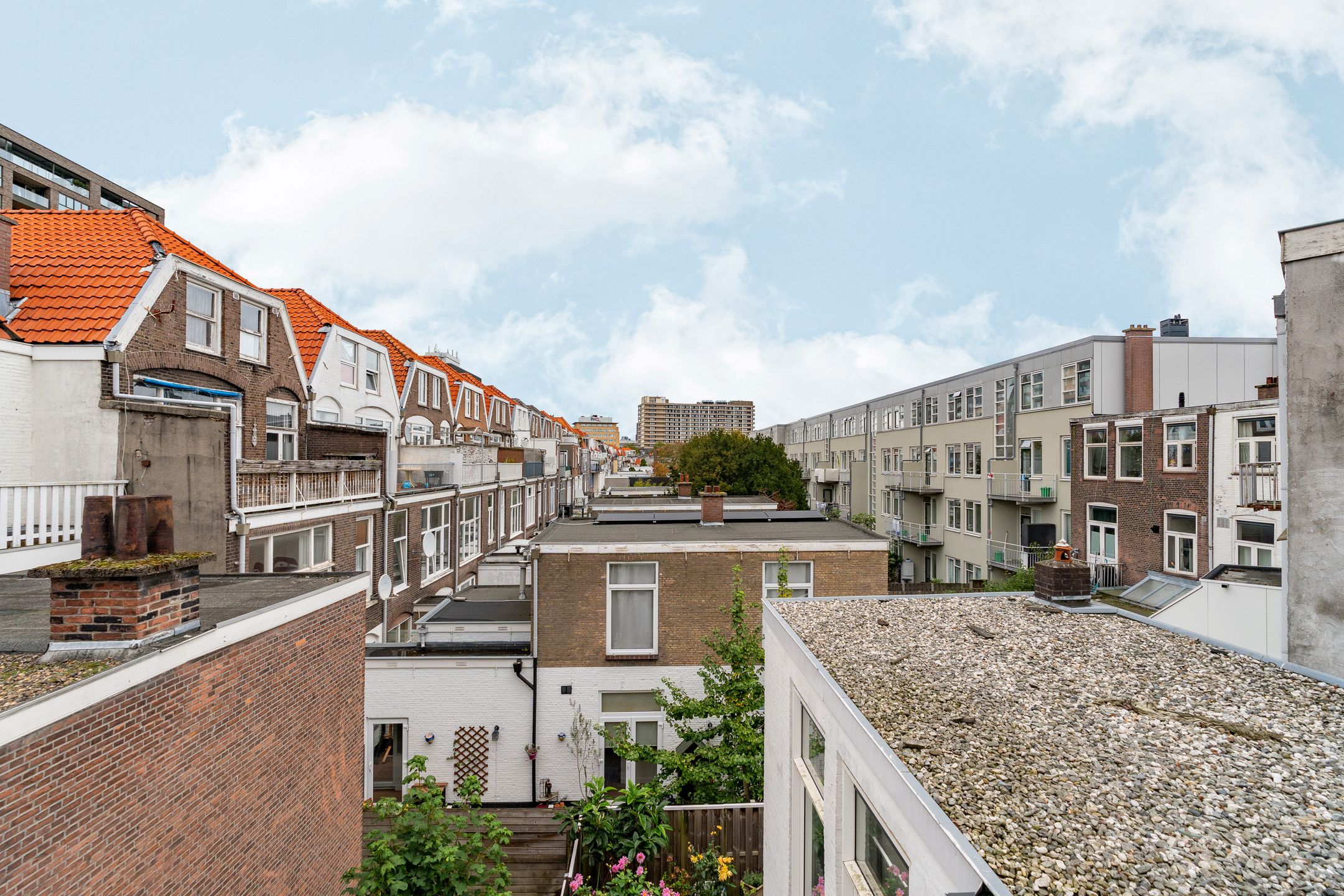 Photo 15 of Rozenburgstraat 4-A