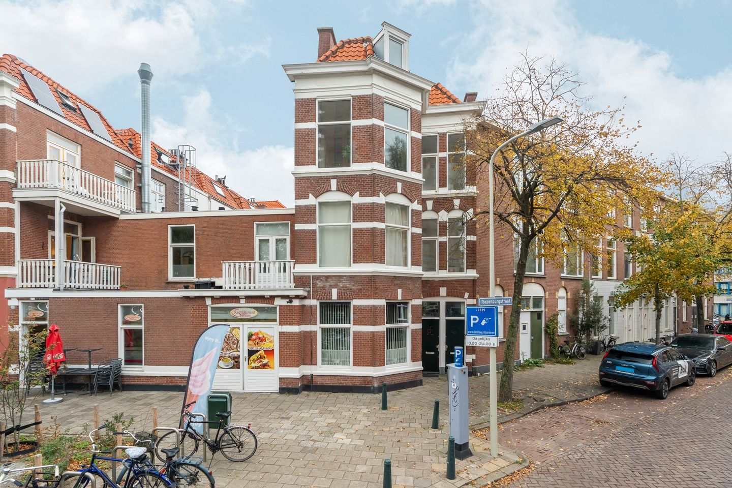 Photo 19 of Rozenburgstraat 4-A