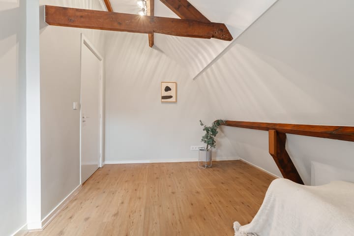 Foto 15 van Rozenburgstraat 4-B