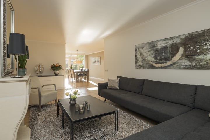 Photo 19 of Henriette Roland Holstlaan 11