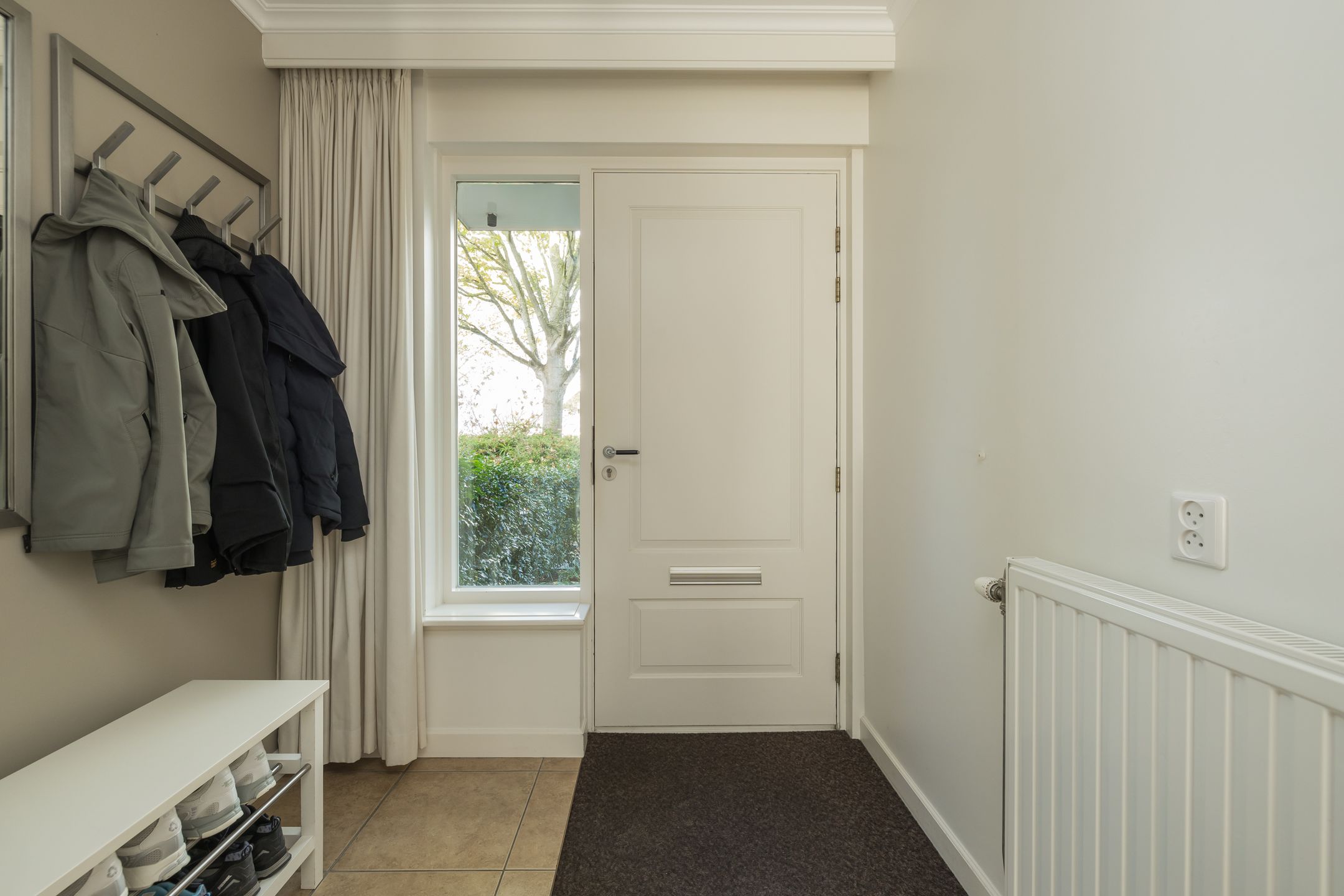 Foto 24 van Henriette Roland Holstlaan 11