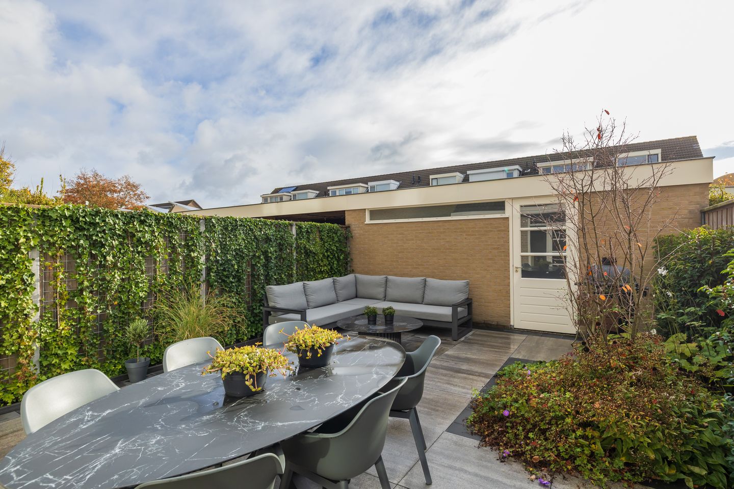 Foto 29 van Henriette Roland Holstlaan 11