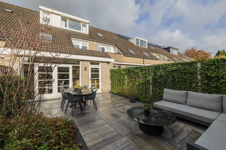 Photo 31 of Henriette Roland Holstlaan 11