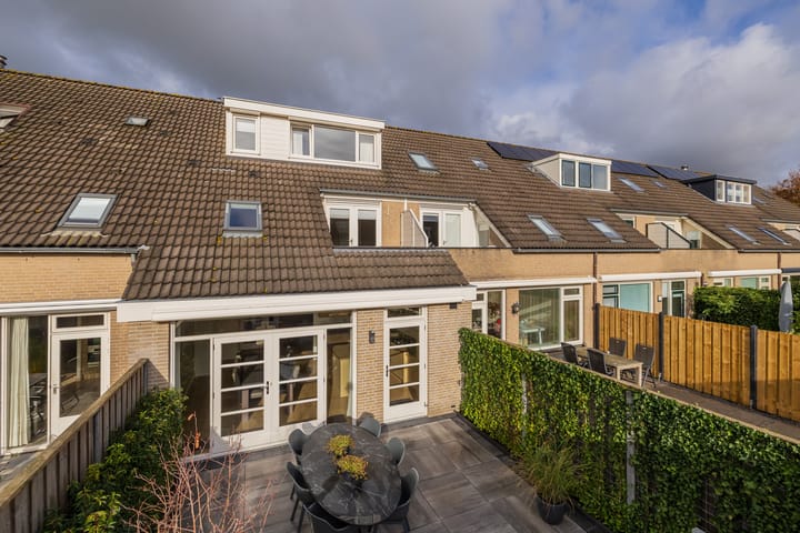 Photo 32 of Henriette Roland Holstlaan 11