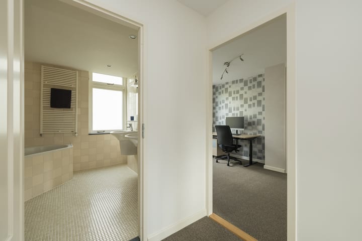 Photo 34 of Henriette Roland Holstlaan 11