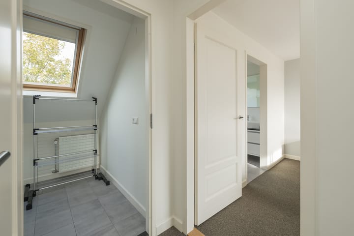 Photo 57 of Henriette Roland Holstlaan 11