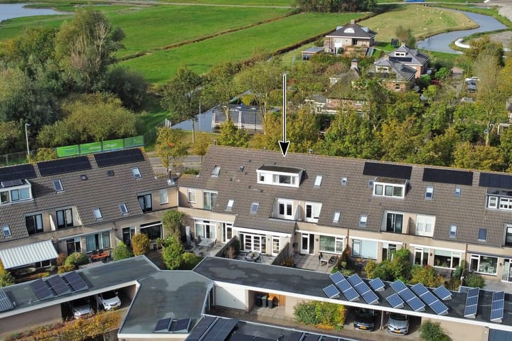 Henriette Roland Holstlaan 11