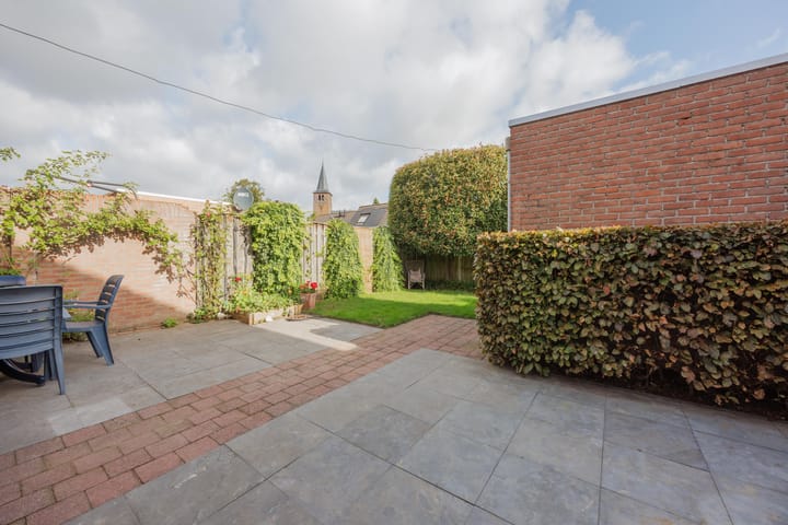 Photo 2 of Pastoor Verheggenstraat 23