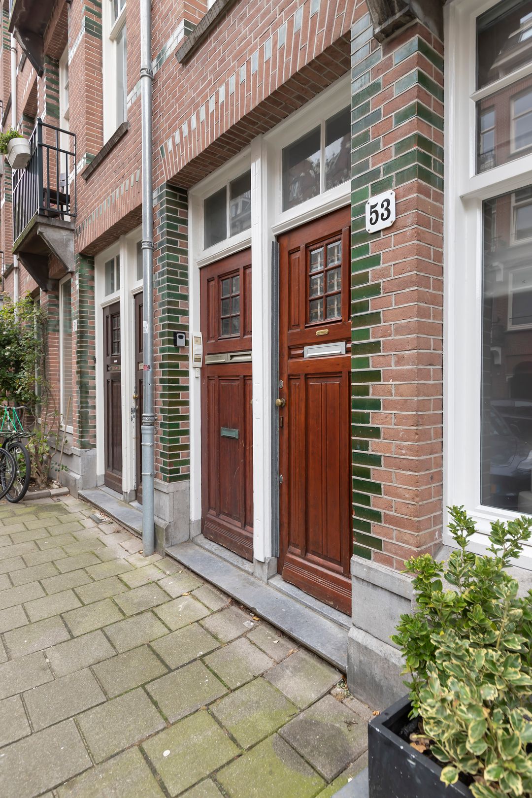 Foto 26 van Eerste Helmersstraat 53-3