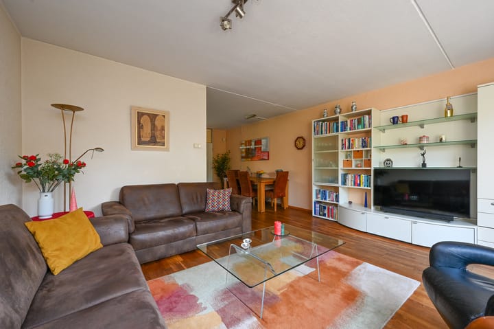 Photo 7 of Wassenaer van Obdamstraat 4