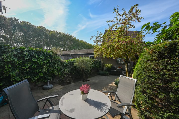 Photo 14 of Wassenaer van Obdamstraat 4