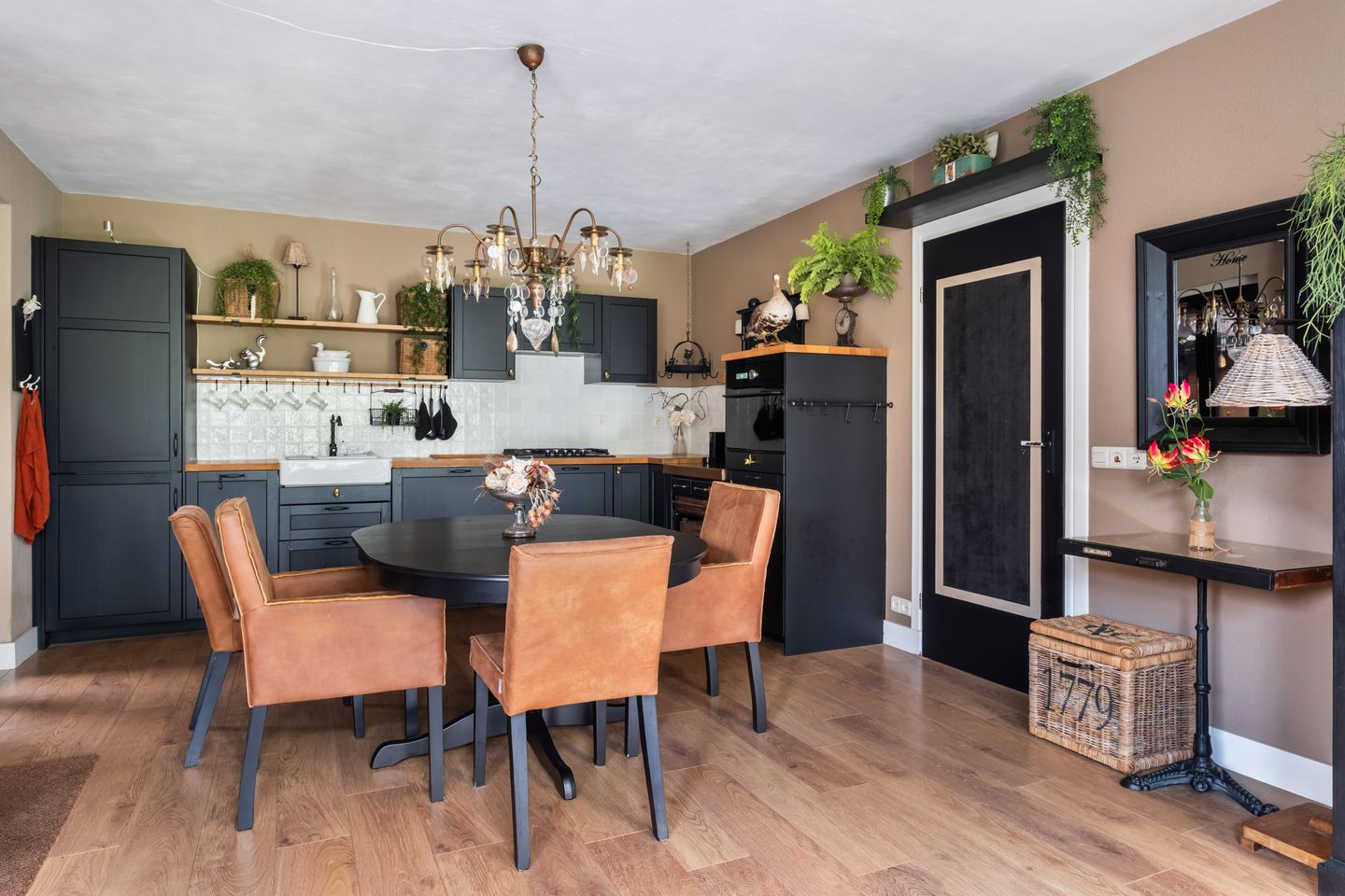 Photo 14 of Voorthuizerstraat 37-A