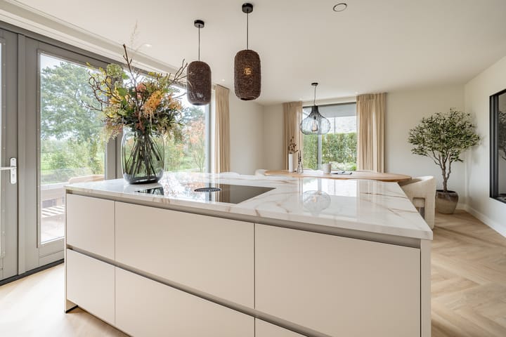 Foto 14 van J.H. Beutestraat 11