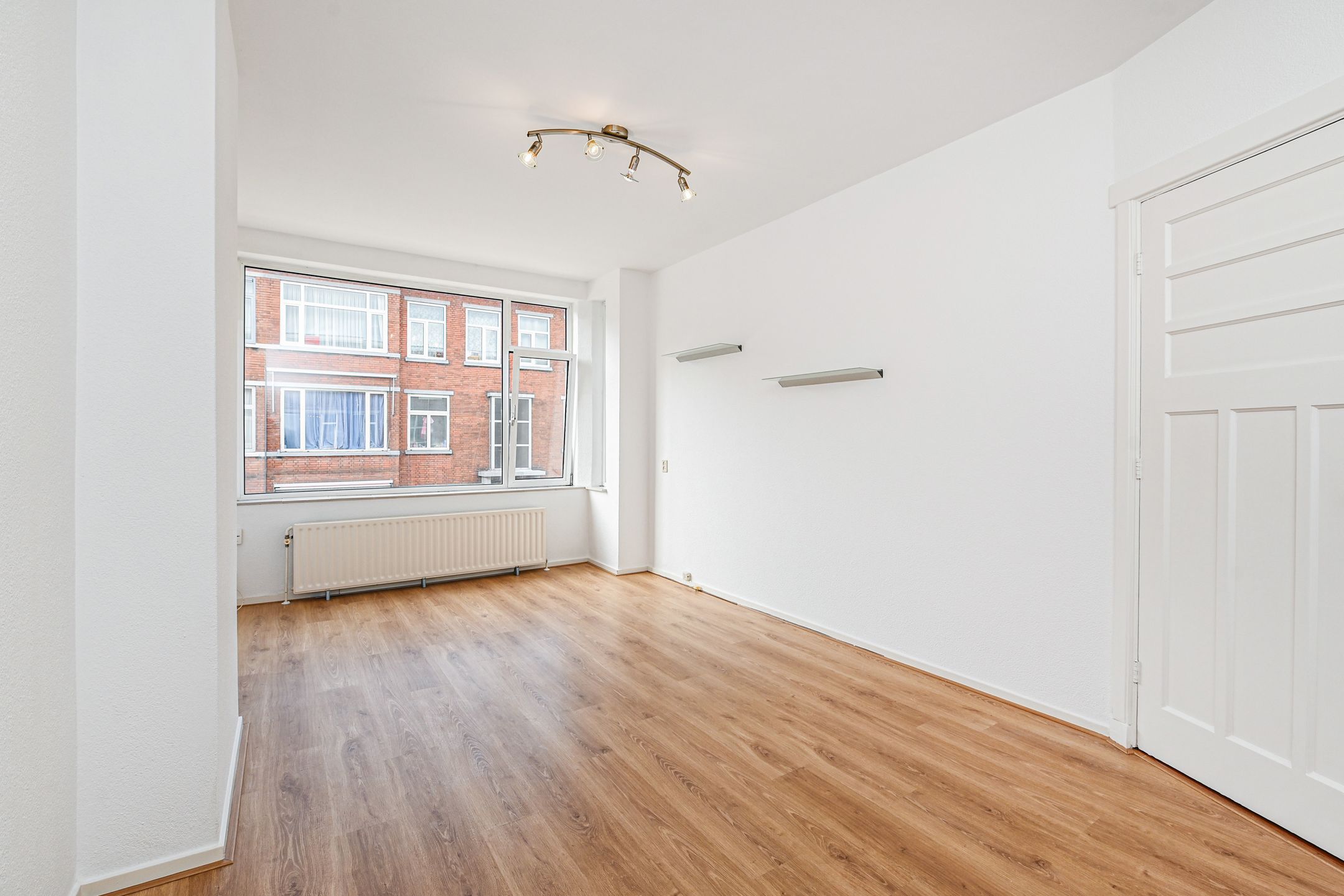 Photo 6 of Barneveldstraat 60